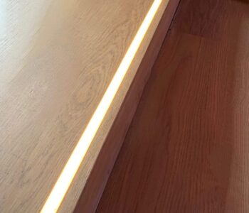 revisionierbare-led-stufenbeleuchtung-theater.jpg Neu aufgebaute revisionierbare LED-Stufenbeleuchtung