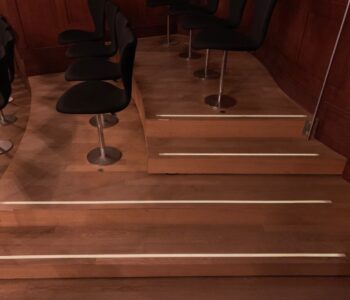 stufenbeleuchtung-theater-heidelberg-bestuhlung.jpg Stufenbeleuchtung im Zuschauerbereich des Theaters Heidelberg