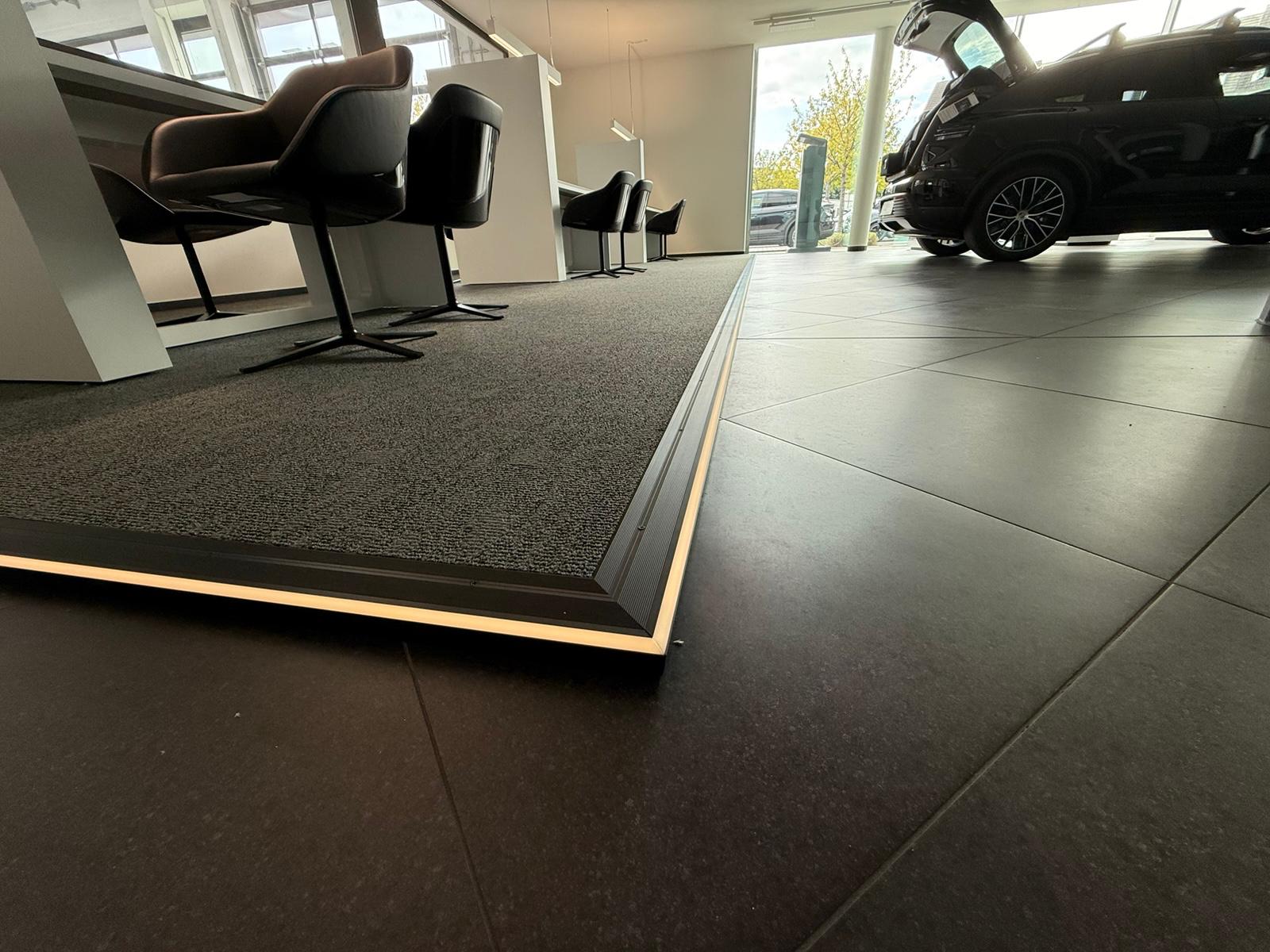 Porsche Zentrum Hofheim – LED step lighting project in Germany